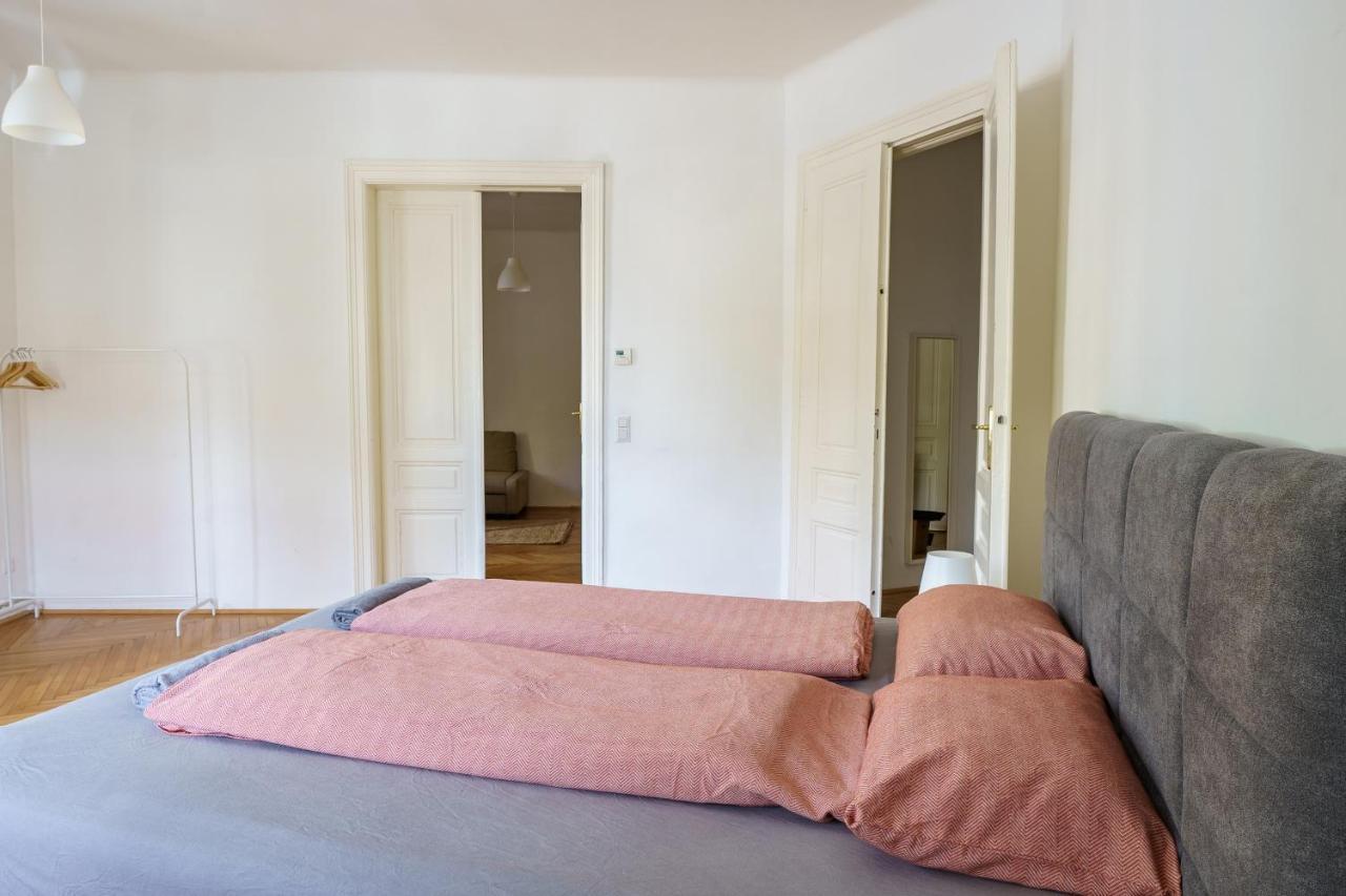 Central Living Apartments - Schoenbrunn Vienna Exterior photo
